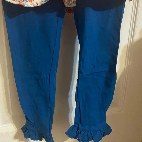 New Pumpkin Outfit - Picture 7 of 9